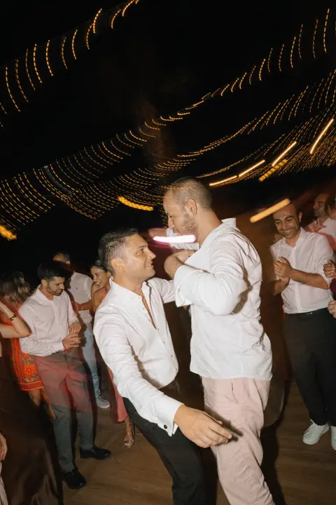 Kadraj Film bride & groom portrait — wedding photographer in İzmir (82)